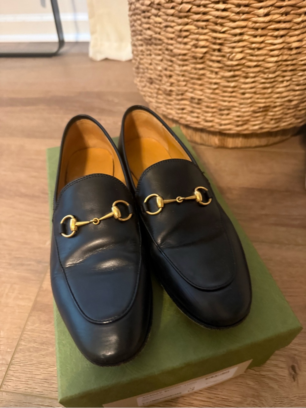 Gucci Black Leather Women's Loafers with Gold Horsebit